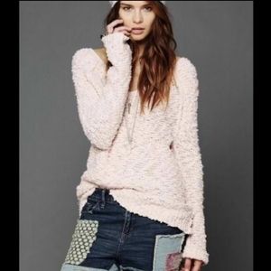 Free People for Urban Outfitters Shaggy Bear Songbird Pullover Sweater Size XS